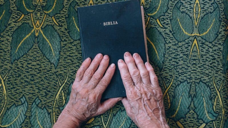 Hands on Spanish Bible